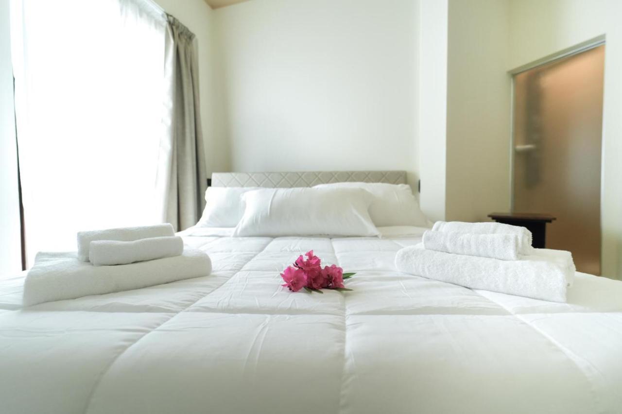 Paradise Suite ลาตินา ภายนอก รูปภาพ